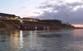 ริเวอร์ไซด์ เชียงคาน รีสอร์ท (Sha)